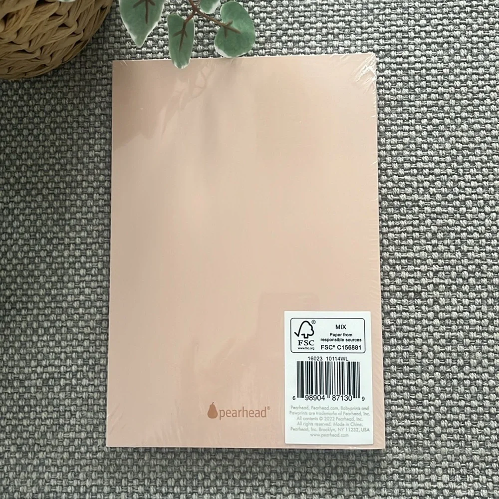 NWT Pearhead Baby’s Daily Log Book